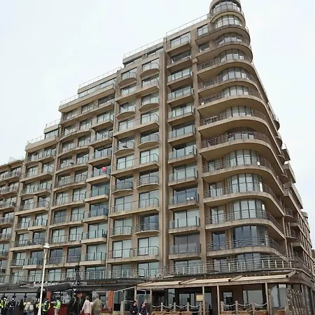 In Belgium Near Marina Port, Cleaning Included *