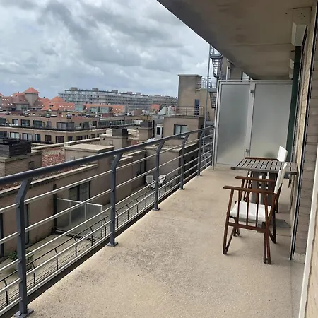 In Belgium Near Marina Port, Cleaning Included Lägenhet *